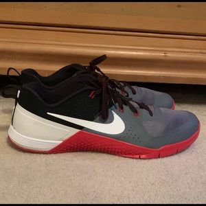 Nike Metcon 1 Grey/Black/Red/White